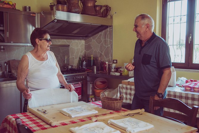 Abruzzo Traditional Pasta Making with 85y old local Grandma - Is $360.46 a Fair Price?