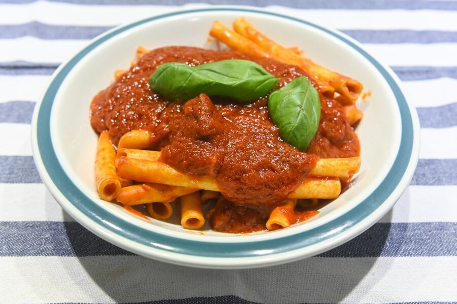 Alberobello: Pasta and Tiramisu Class at a Local's Home - Who should book this experience?
