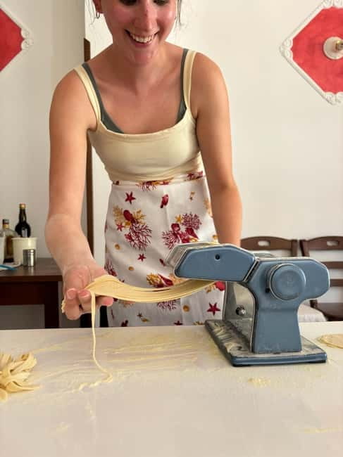 Amalfi Coast: Mozzarella, Pasta and Tiramisù Cooking Class - Stretching mozzarella by hand