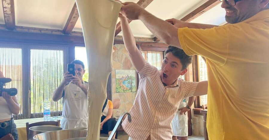 Amalfi Cooking class: Tiramisù, mozzarella and Pasta - Tiramisù brings a sweet finish