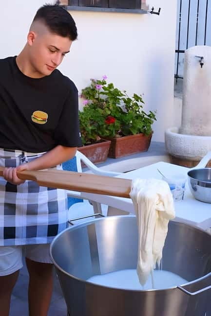 Amalfi: Make Gnocchi, Mozzarella and Tiramisù - Making mozzarella with milk from the farm