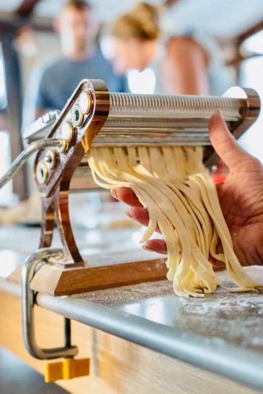 Amalfi: Mozzarella, Fettuccine, and Tiramisù Cooking Class - Starting with tiramisù and a patient lesson