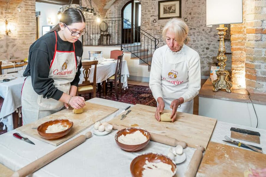 Assisi: Pasta Making Class with Mamma - Eating What You Made With Umbrian Wine