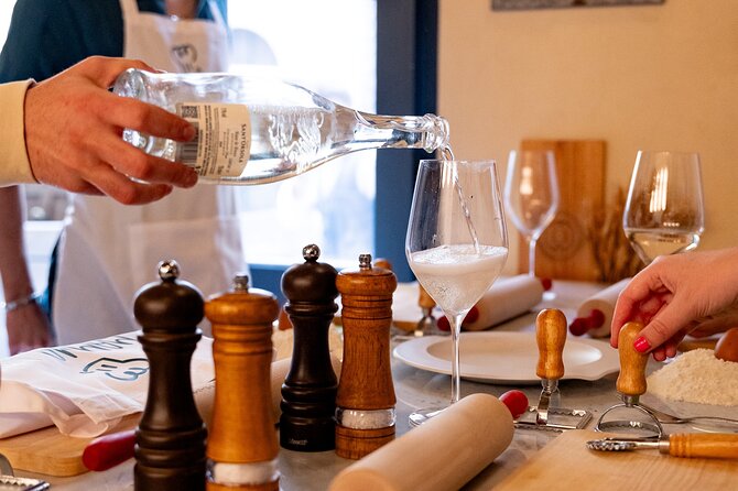 Authentic Pasta and Tiramisu with Unlimited Wine in Florence - What this Florence cooking class really offers