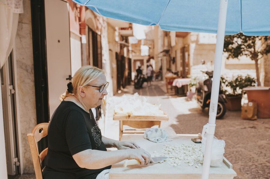 Bari: Bike Tour & Pasta Making Experience - The traffic question