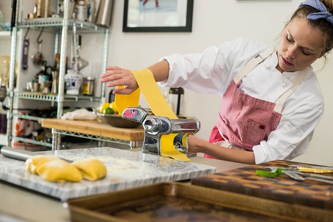 Best Italian Pasta Class in Los Angeles (Includes 3-Course Meal) - What the evening feels like for different types of diners