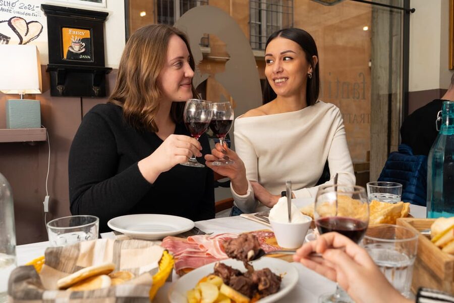 Bologna: Food Tour with Pasta Tasting & Local Specialties - Why Bologna is such a good city for a food tour