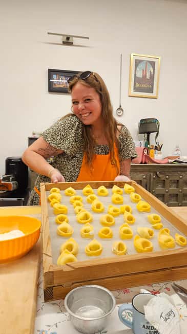 Bologna: Pasta Cooking Class, Ragu & Wine with Local Host - Vegetarian adaptations and family suitability