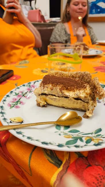 Bologna: Pasta Cooking Class, Ragu & Wine with Local Host - What the $79 price really includes