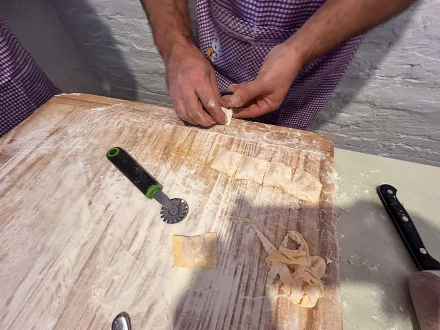 Bologna: Pasta Tagliatelle al Ragu Cooking Class with Wine - Group size, space, and comfort
