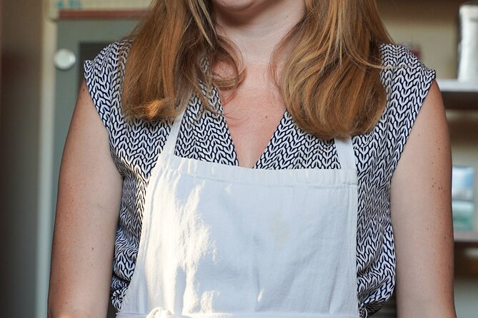 Bologna: Tagliatelle & Ragù Home Cooking Class with wine - Group size and the amount of personal attention