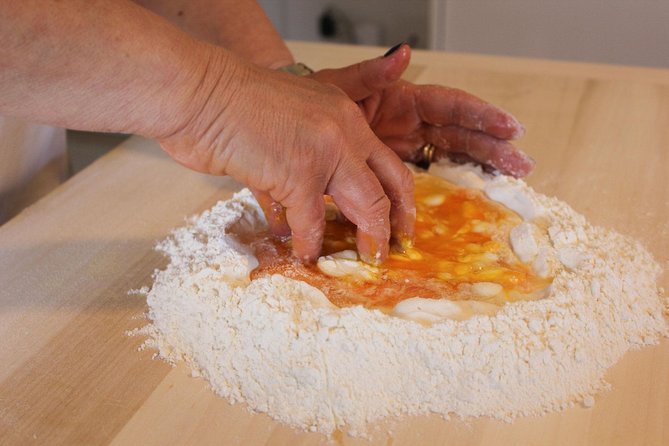 Bolognese Pasta Class in Bologna with a Local Expert, Giovanna C - Getting there and planning your visit