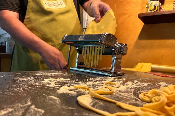 Bruschetta, Fettuccine, Gnocchi, Tiramisu Cooking Class - Roman sauces are part of the lesson