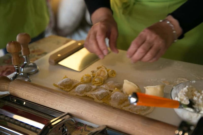 Cagliari Home Cooking Class: Pasta, Wine & Sardinian Flavors - Key points to know before booking