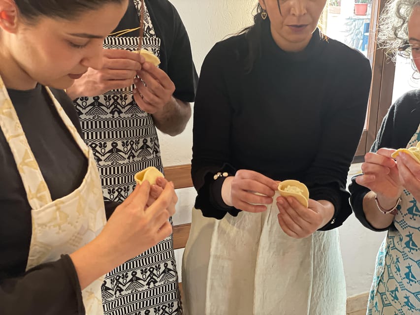 Cagliari: Workshop di pasta fresca tradizionale sarda - A good choice for food-focused visitors