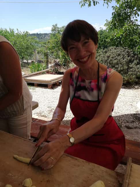 Ceglie Messapica: Orecchiette Pasta Making Class with Meal - Why the trullo setting changes the pasta class