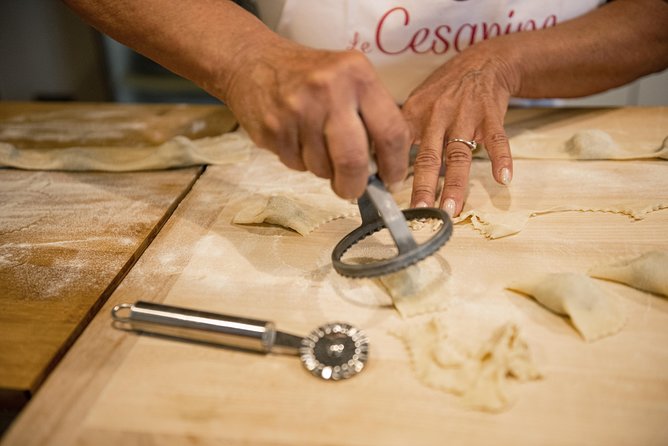 Cesarine: Fresh Pasta Class & Meal at Local's Home in Lucca - Key points to know before booking