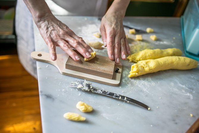 Cesarine: Pasta & Tiramisu Class at Local's Home in Milan - Key things to know before booking