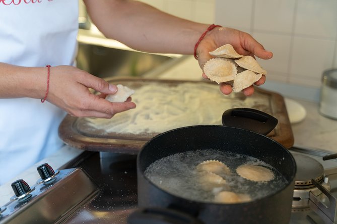 Cesarine: Small group Pasta and Tiramisu class in Lake Garda - Planning the day around three hours