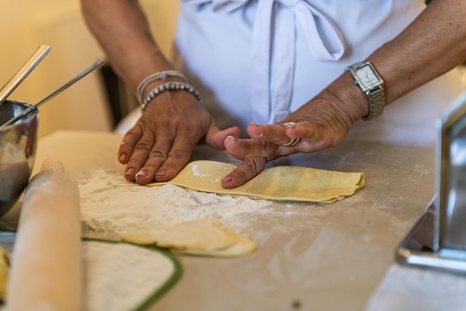 Cesarine: Small group Pasta and Tiramisu class in Lake Garda - What you actually cook