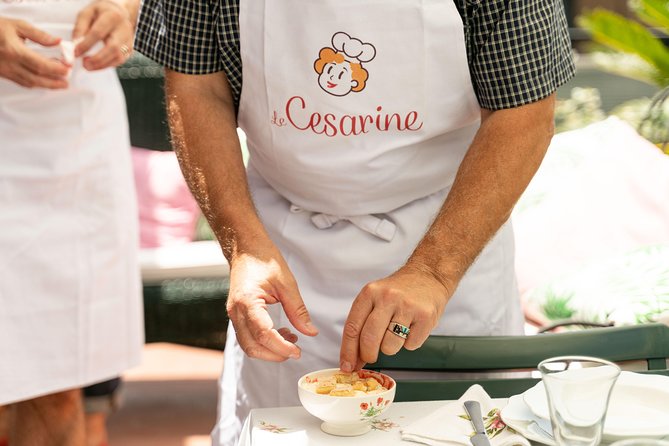 Cesarine: Small group Pasta and Tiramisu class in Lake Maggiore - The people make the class