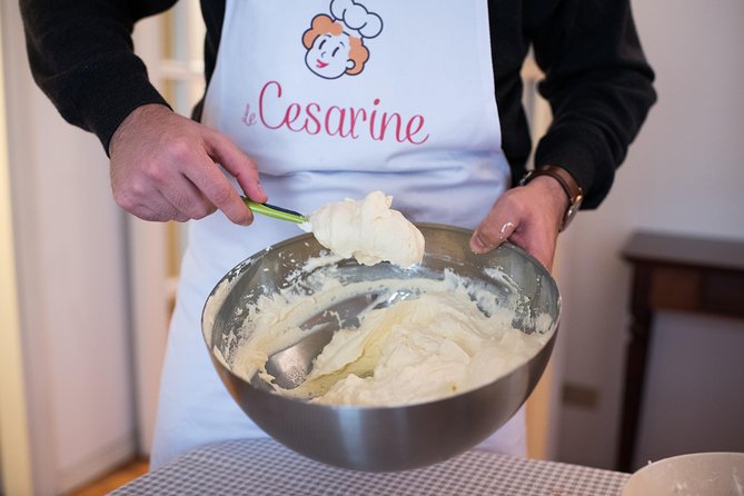 Cesarine: Small group Pasta and Tiramisu class in Treviso - Making two kinds of pasta