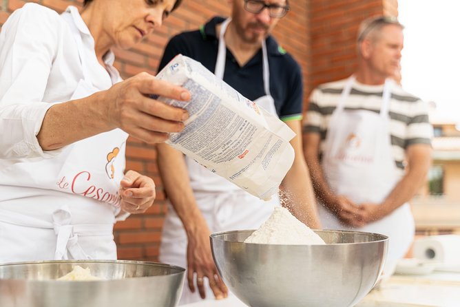 Cesarine: Small group Pasta & Tiramisu class in Rome - Lunch or dinner in your Rome itinerary