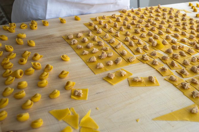 Cesarine: Small group Tortellini Class at Local's Home in Bologna - Who will enjoy this most