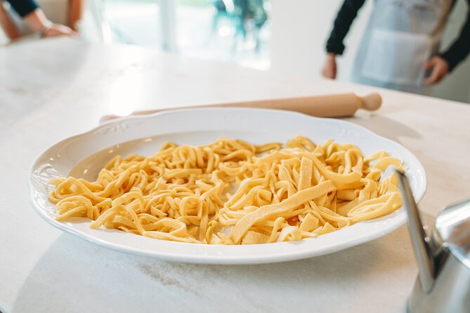 Chianti -Fresh Pasta Making Class and Sauces with Lunch or Dinner - Making pasta in the Chianti hills