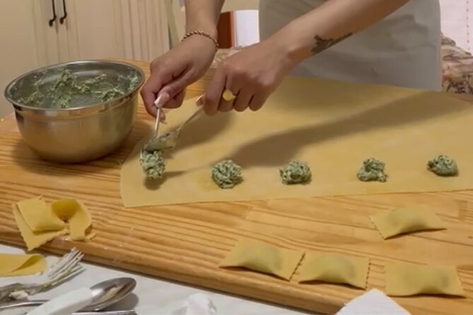Civitavecchia Private Cooking Course to Make Pasta - Spaghetti alla chitarra and the traditional tool