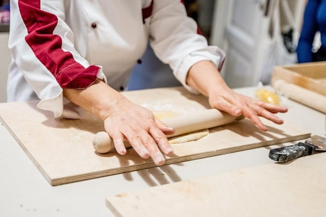 Cooking class and home made pasta in Florence with LA VIVANDIERA! - From pasta dough to a complete Florentine dinner