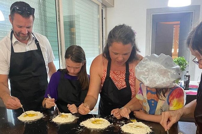Cooking class : Fresh pasta and tiramisu for children in Milan - What the Milan location means for your day