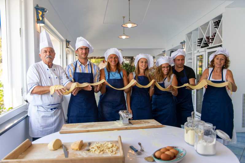 Cooking class: How to make Ravioli, Tagliatelle & Tiramisù! - Reaching La Gavitella by boat or stairs