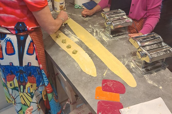 Cooking class in a garden: handmade pasta - A garden kitchen near Desenzano del Garda