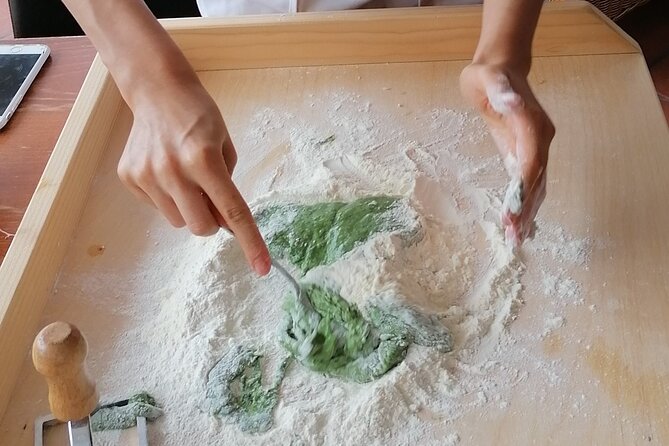Cooking Class in your accommodation: Fresh handmade pasta - The vineyard setting has one clear limitation