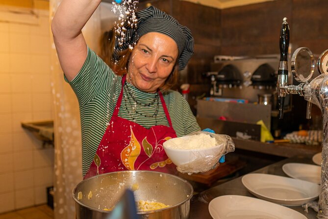 Cooking Class: Pasta & Tiramisu with a Private Italian Chef - Quick points to know