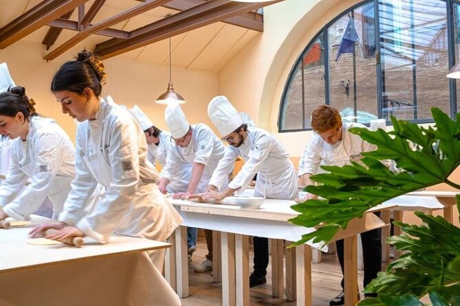 Cooking class with fresh pasta, meat and tastings of 4 wines - The welcome and the flow of the three hours