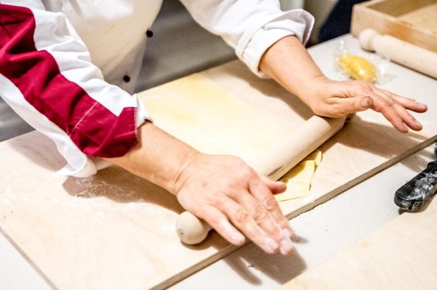 Cooking Lesson: Neapolitan pasta homemade - Starting on Spaccanapoli in central Naples