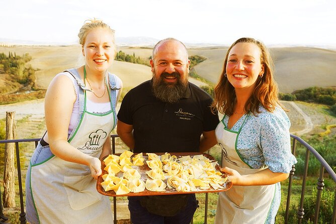 Corso di Pasta Fresca - Making pasta in the Tuscan countryside
