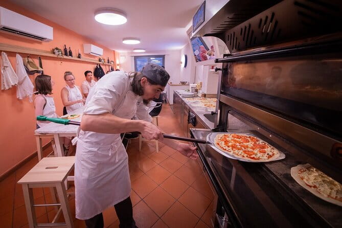 Express Pasta-Making Lesson with Gourmet Dinner - Group size and the late-arrival issue
