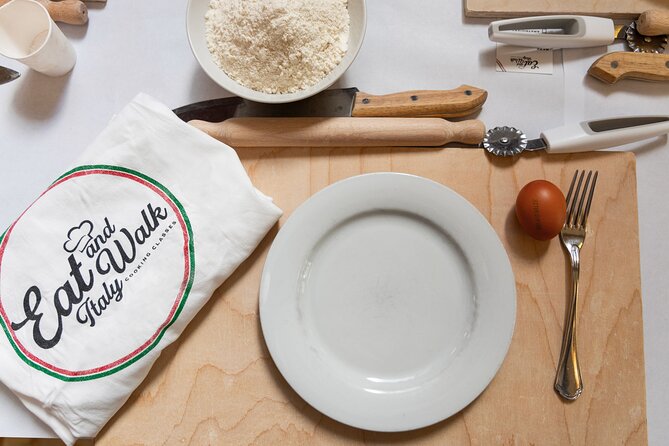Fettuccine and Tiramisu Masterclass in the Heart of Rome - A pasta class that begins with tiramisu