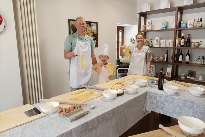 Fettuccine & Ravioli Class in Assisi’s Home-Style Cooking School - Why pasta makes a good Assisi break