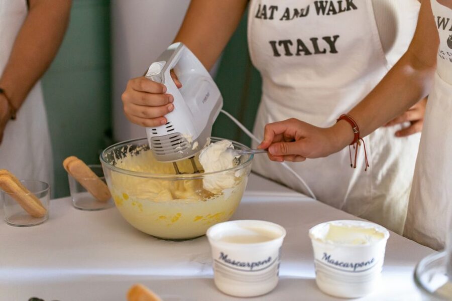 Fettuccine & Tiramisù: Cooking Class with Wine & Limoncello - Starting at Gusto Restaurant in central Rome