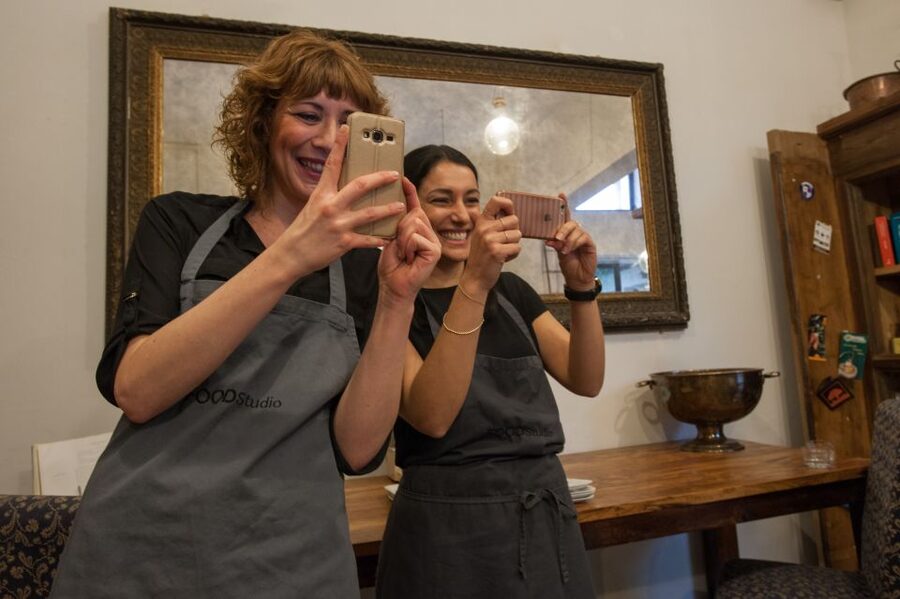 Florence: Authentic Pasta Making Class - How the group atmosphere affects the experience