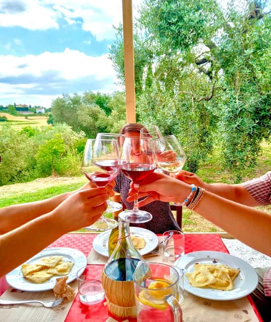 Florence: Countryside Tour with Wine Tasting & Pasta Class - Why the group size matters