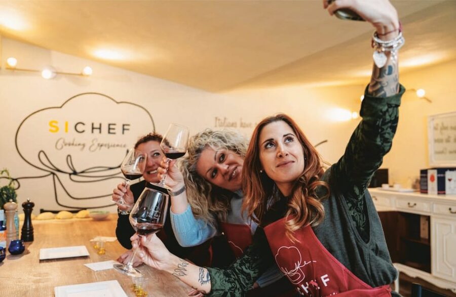Florence: Fresh Pasta and Tiramisu Cooking Class - Arriving at Via della Mattonaia, 13