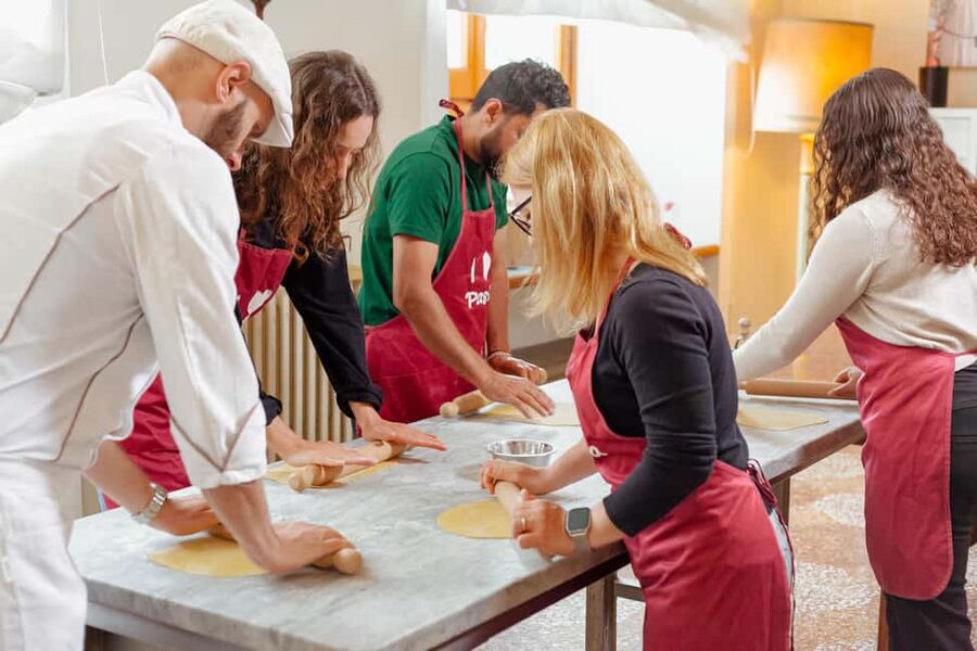 Florence: Lasagna and Spaghetti-Making Class - Shaping spaghetti and fresh pasta