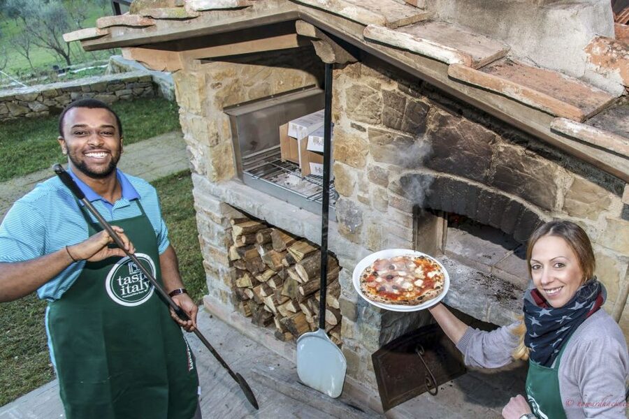 Florence: Pizza or Pasta Class with Gelato at a Tuscan Farm - Gelato first, including the liquid nitrogen finale