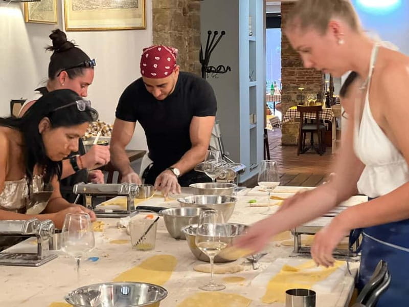 Florence: Tuscan cooking class with handmade pasta and wine - The teaching style: patient, social, and beginner-friendly