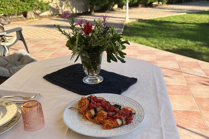 Fresh local pasta lesson in the garden - Seasonal ingredients and genuinely Sicilian flavors
